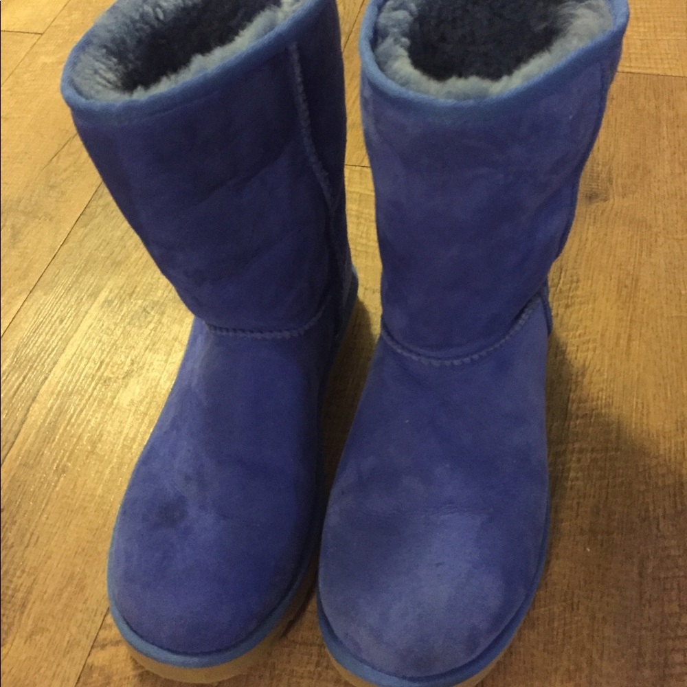 Blue uggs